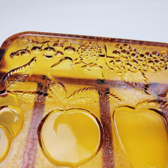 Vintage Indiana Glass Amber Divided Relish Serving Tray Fruits Apple Grapes USA - Picture 8 of 10